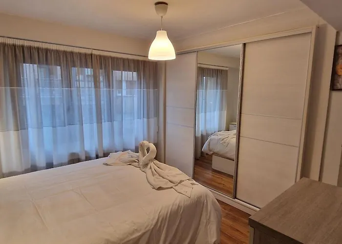 Argueelles - 3 Hab Y 1 Bano - 5 Pax - Vut-5675-as Apartment