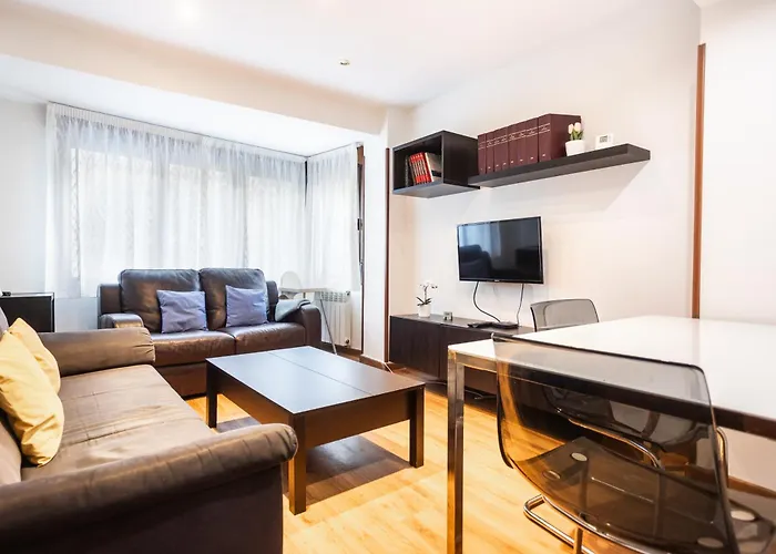 Apartment Argueelles - 3 Hab Y 1 Bano - 5 Pax - Vut-5675-as *